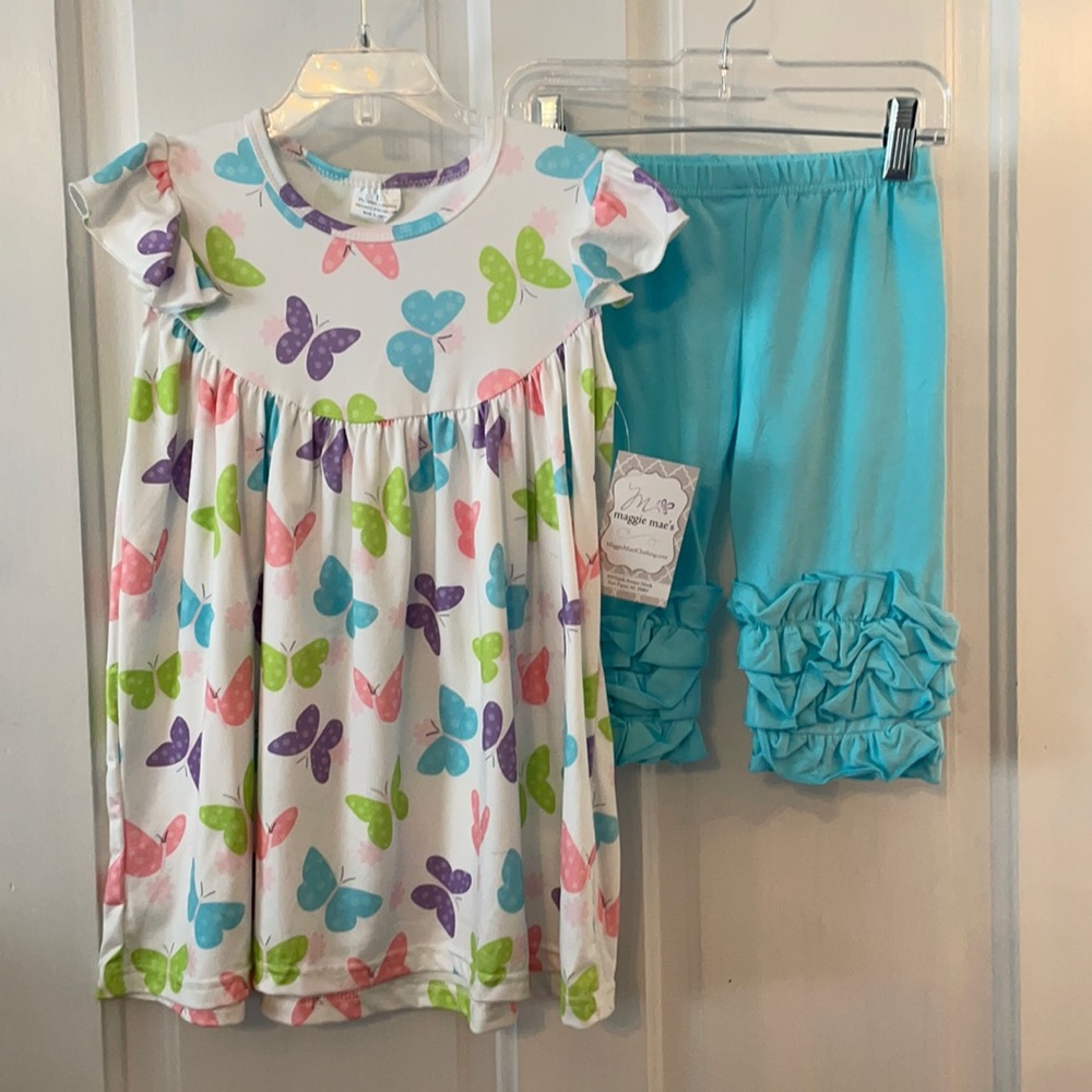 NWT Butterfly Print Top and Aqua Leggings with Ruffles